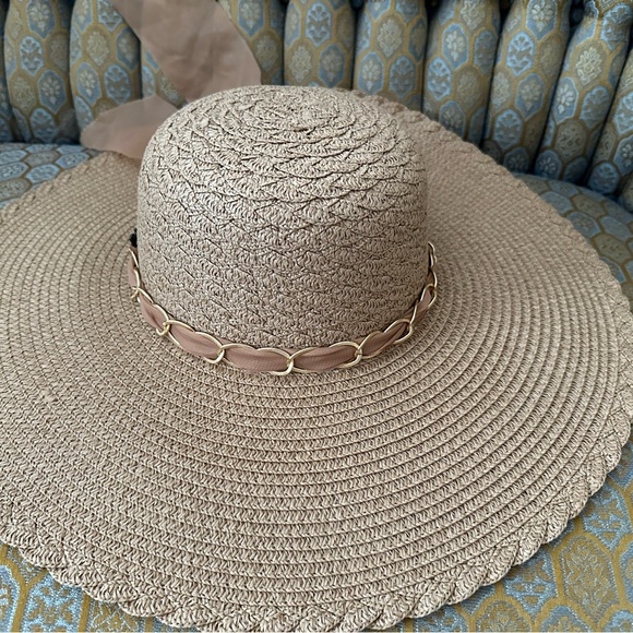 Lucky Brand Tan Straw Hat with Bow - Picture 2 of 5